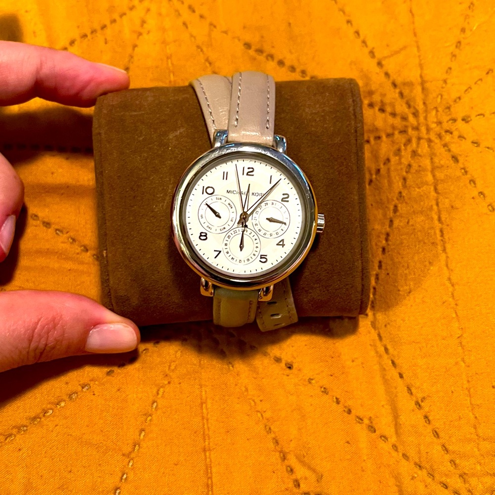 Michael Kors Kohen leather wrap watch